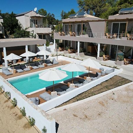 Arion Seaside Suites Paleros Exteriör bild