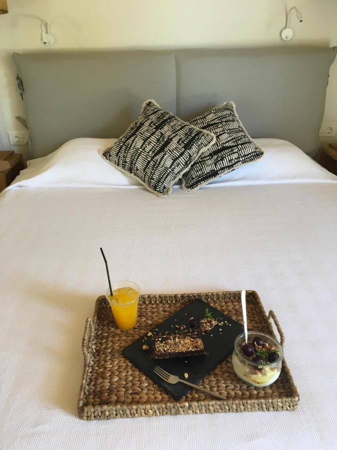 Arion Seaside Suites Paleros Exteriör bild