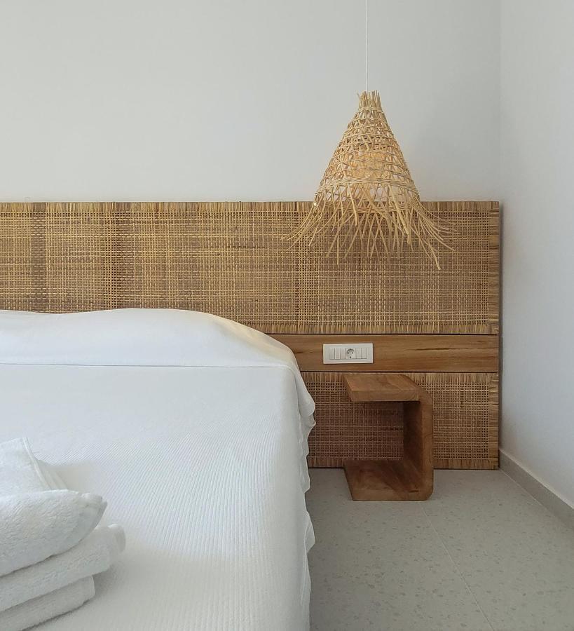 Arion Seaside Suites Paleros Exteriör bild